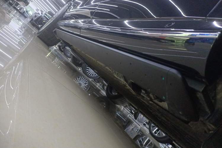Used VOYAH Titan 2026 Model Max+ Left Side Sill
