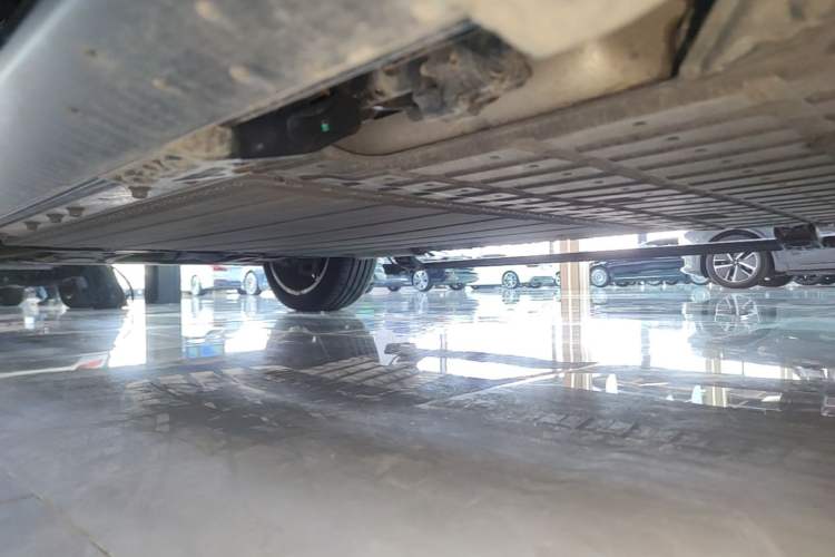 Used VOYAH Titan 2026 Model Max+ Left Side Sill