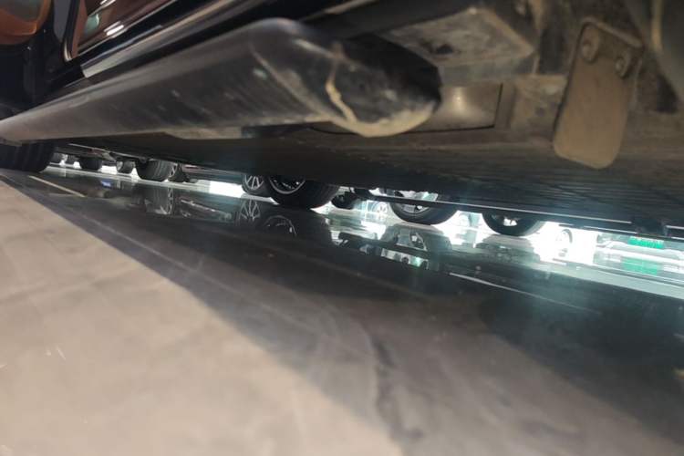 Used VOYAH Titan 2026 Model Max+ Left Side Sill