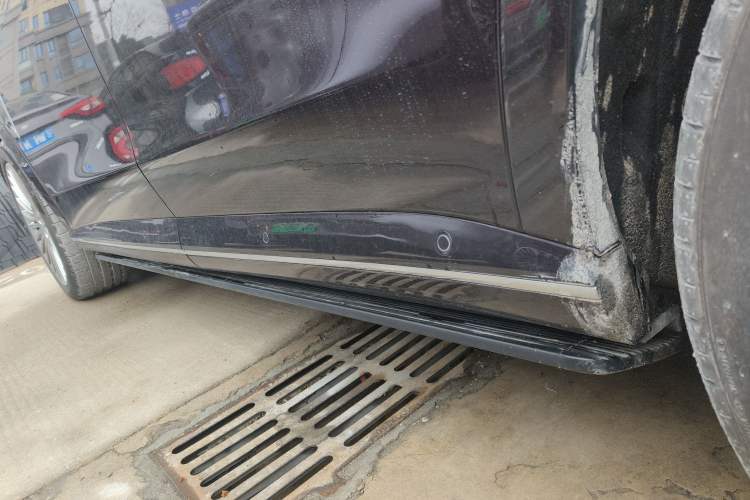 Used VOYAH Titan 2026 Model Max+ Left Side Sill
