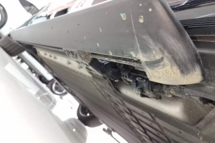 Used VOYAH Titan 2026 Model Max+ Left Side Sill