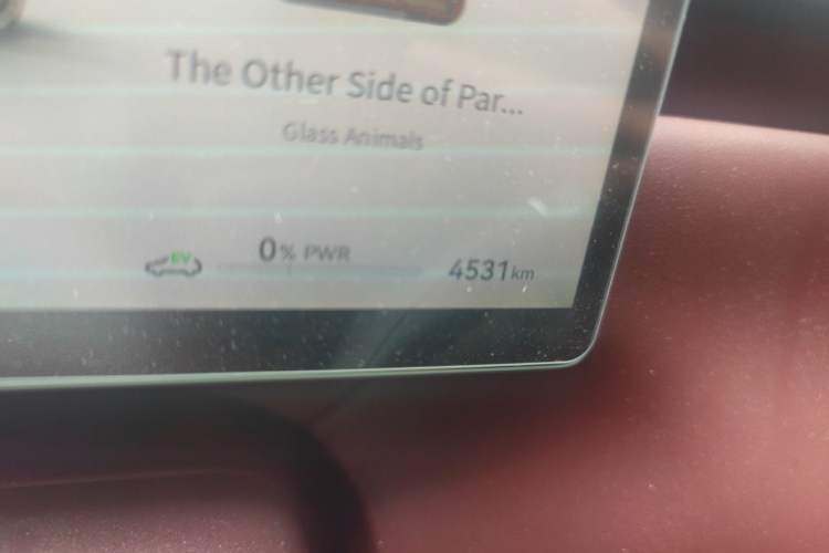 Used VOYAH Titan 2026 Model Max+ Odometer Close Up