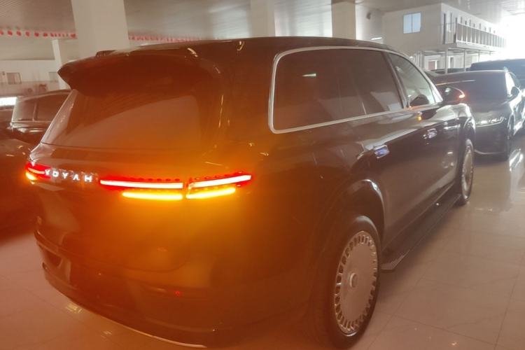 Used VOYAH Titan 2026 Model Max+ Rear Right 45 Deg