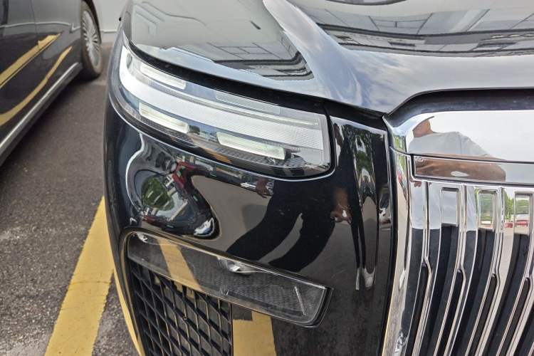 Used VOYAH Titan 2026 Model Max Right Front Headlight