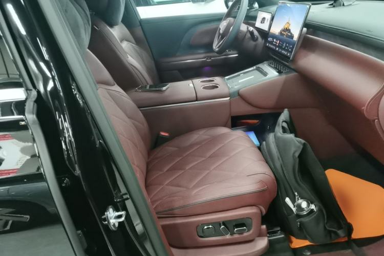 Used VOYAH Titan 2026 Model Max+ Right Front Seat