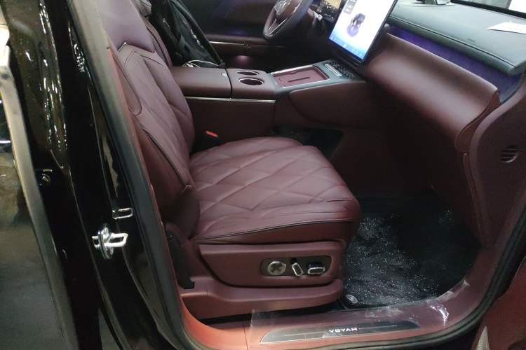 Used VOYAH Titan 2026 Model Max+ Right Front Seat