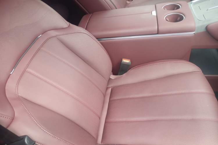 Used VOYAH Titan 2026 Model Max Right Front Seat
