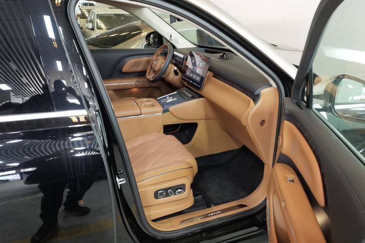 Used VOYAH Titan 2026 Model Max+ Right Front Seat