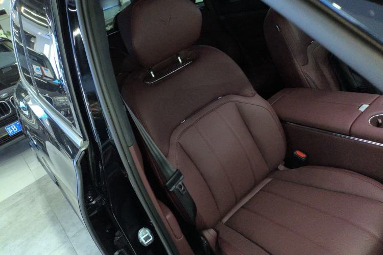 Used VOYAH Titan 2026 Model Max Right Front Seat