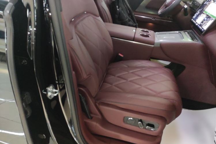 Used VOYAH Titan 2026 Model Max+ Right Front Seat