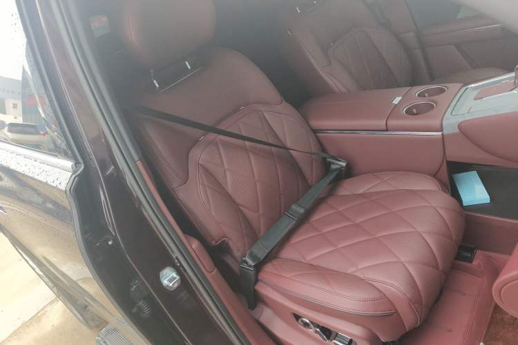 Used VOYAH Titan 2026 Model Max+ Right Front Seat
