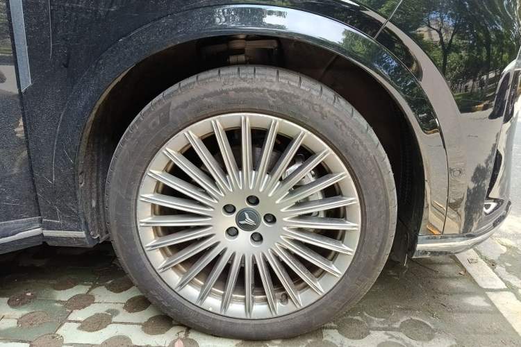 Used VOYAH Titan 2026 Model Max+ Right Front Wheel Hub