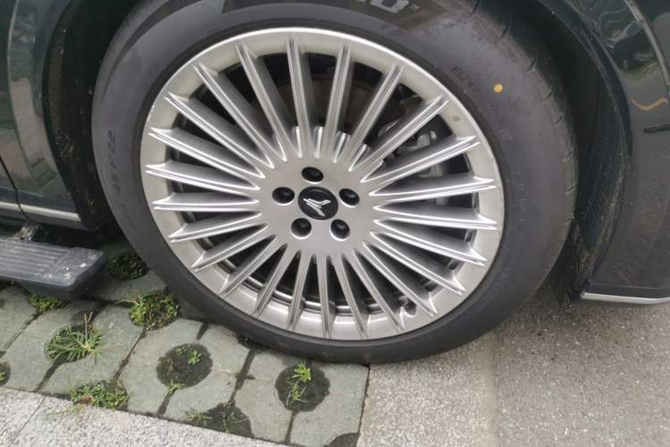 Used VOYAH Titan 2026 Model Max+ Right Front Wheel Hub