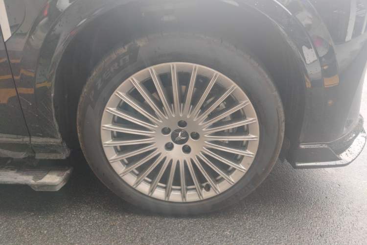 Used VOYAH Titan 2026 Model Max+ Right Front Wheel Hub