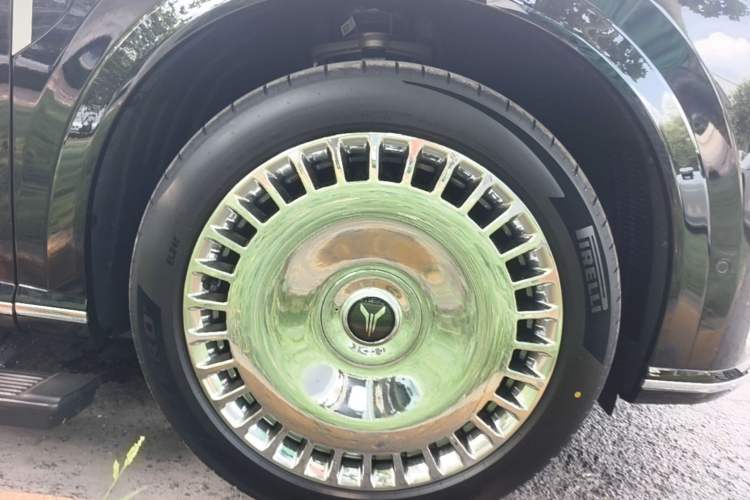 Used VOYAH Titan 2026 Model Max+ Right Front Wheel Hub
