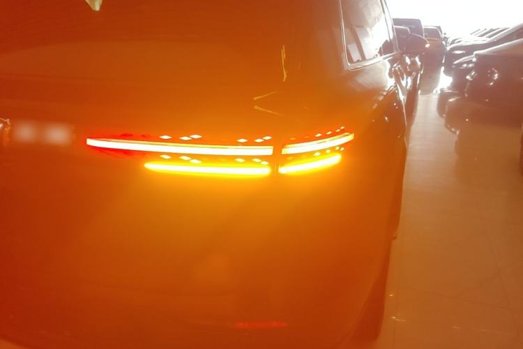 Used VOYAH Titan 2026 Model Max+ Right Rear Taillight