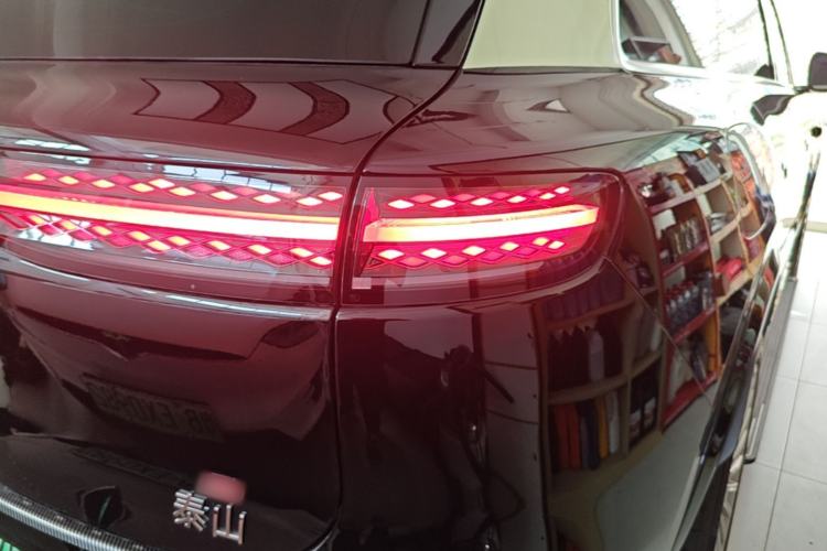 Used VOYAH Titan 2026 Model Max+ Right Rear Taillight