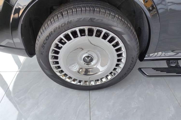 Used VOYAH Titan 2026 Model Max+ Right Rear Wheel Hub