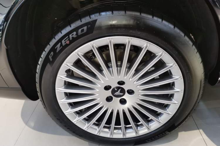 Used VOYAH Titan 2026 Model Max Right Rear Wheel Hub