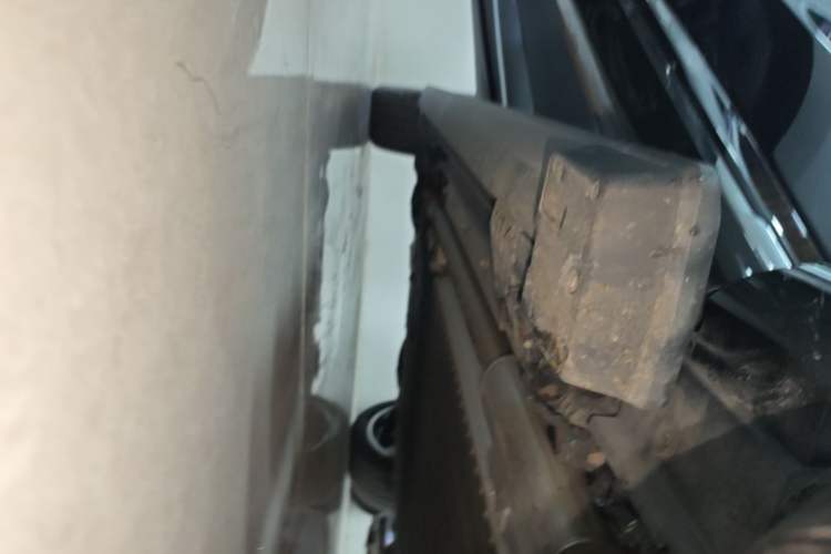 Used VOYAH Titan 2026 Model Max+ Right Side Sill