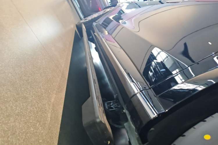 Used VOYAH Titan 2026 Model Max+ Right Side Sill