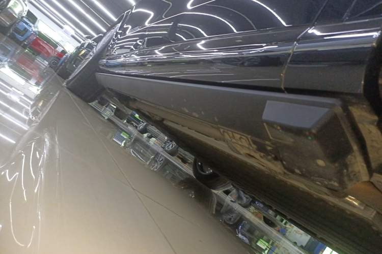 Used VOYAH Titan 2026 Model Max+ Right Side Sill