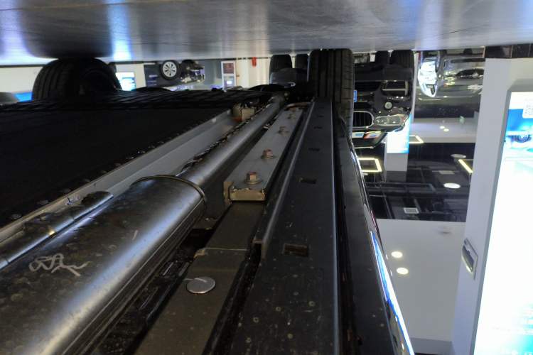 Used VOYAH Titan 2026 Model Max Right Side Sill