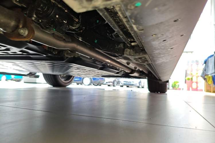 Used VOYAH Titan 2026 Model Max+ Right Side Sill