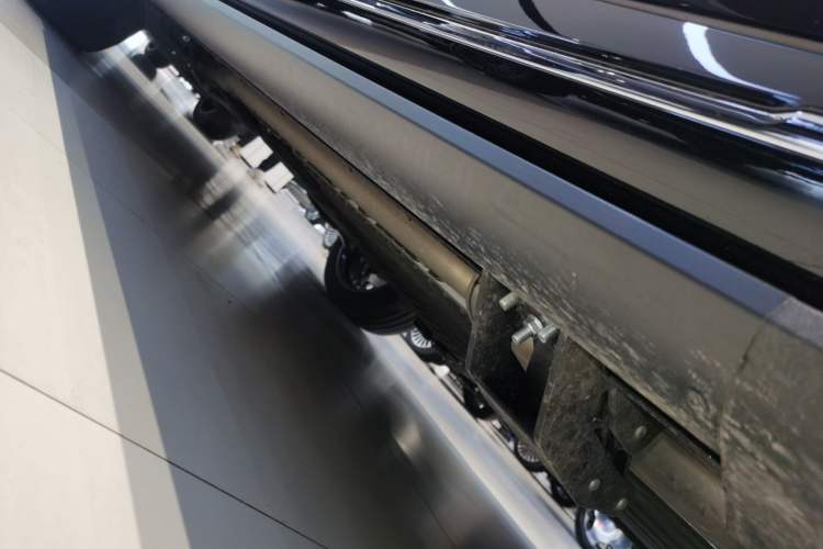 Used VOYAH Titan 2026 Model Max Right Side Sill