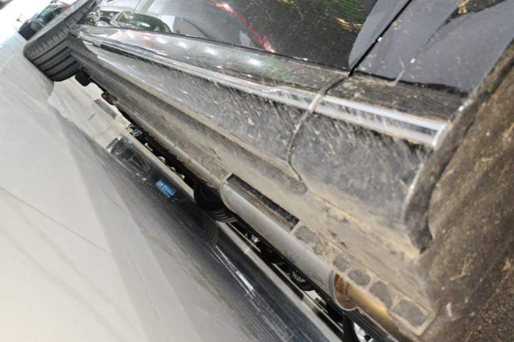 Used VOYAH Titan 2026 Model Max Right Side Sill
