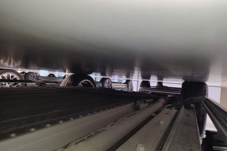 Used VOYAH Titan 2026 Model Max+ Right Side Sill