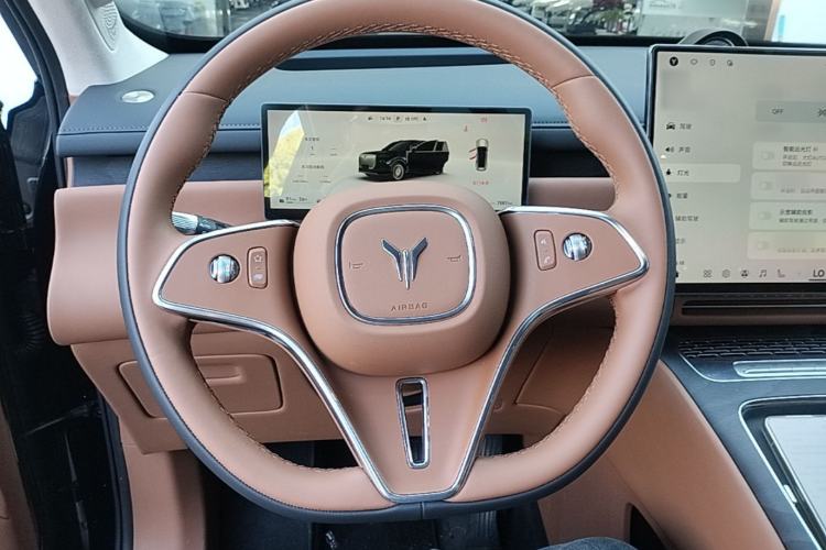 Used VOYAH Titan 2026 Model Max+ Steering Wheel