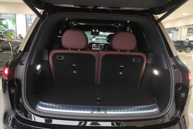 Used VOYAH Titan 2026 Model Max+ Trunk