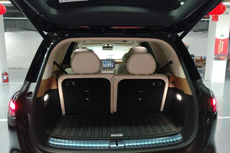 Used VOYAH Titan 2026 Model Max Trunk