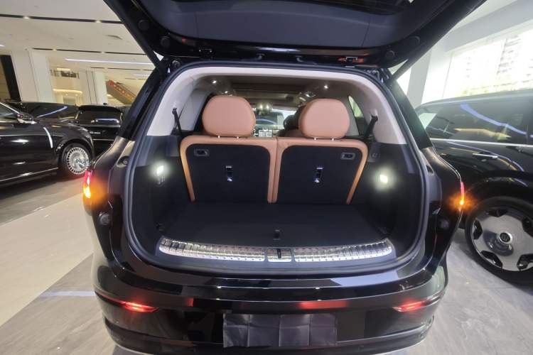 Used VOYAH Titan 2026 Model Max+ Trunk