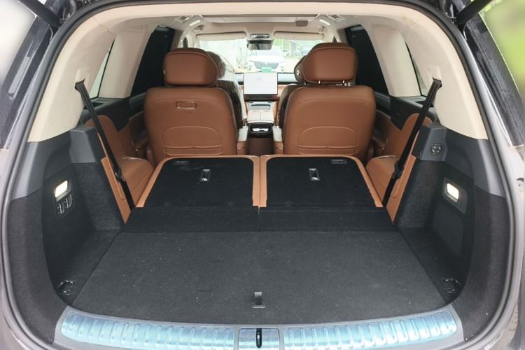 Used VOYAH Titan 2026 Model Max+ Trunk