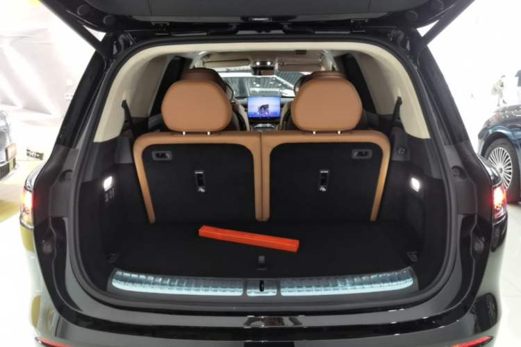 Used VOYAH Titan 2026 Model Max+ Trunk