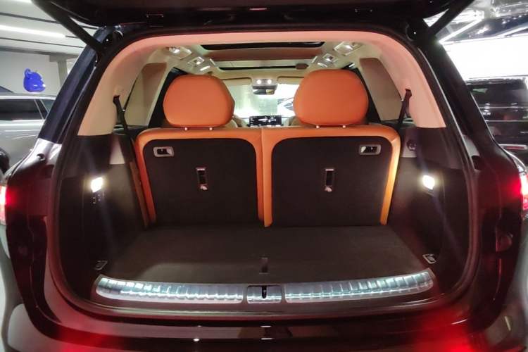 Used VOYAH Titan 2026 Model Max+ Trunk