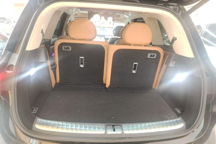 Used VOYAH Titan 2026 Model Max+ Trunk