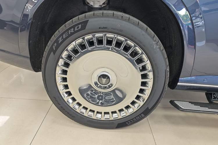 Used VOYAH Titan 2026 Model Max+ Right Rear Wheel Hub