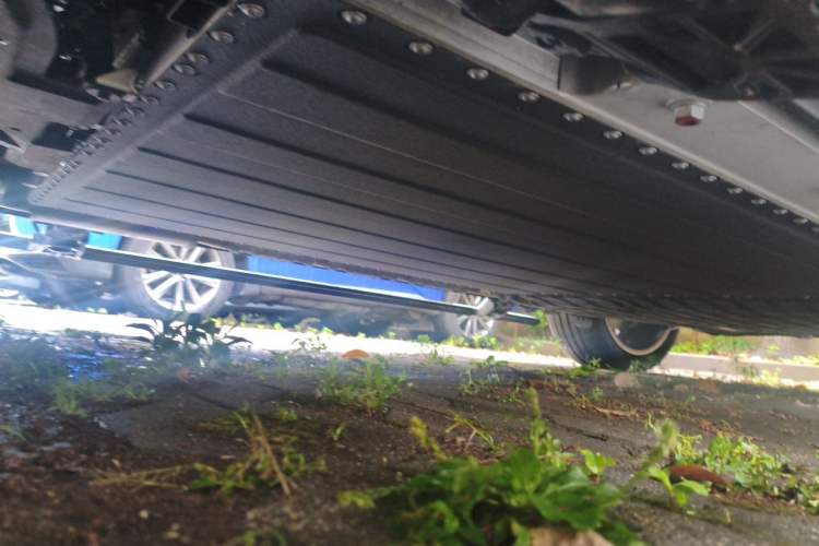 Used VOYAH Titan 2026 Model Ultra Chassis Front Left