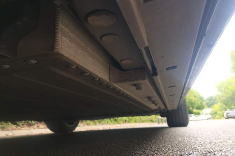 Used VOYAH Titan 2026 Model Max+ Chassis Front Left