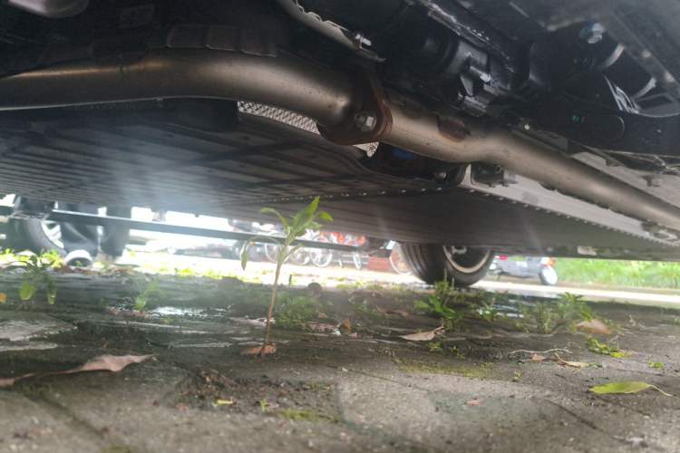 Used VOYAH Titan 2026 Model Ultra Chassis Rear Right