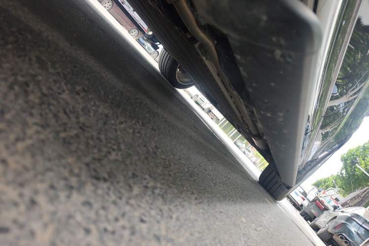 Used VOYAH Titan 2026 Model Max+ Chassis Rear Right