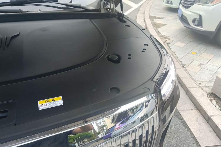 Used VOYAH Titan 2026 Model Max+ Engine Bay Left