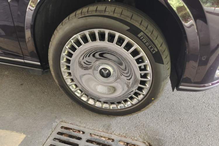 Used VOYAH Titan 2026 Model Max+ Right Front Wheel Hub