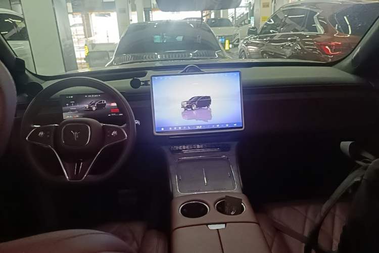 Used VOYAH Titan 2026 Model Max+ Center Console