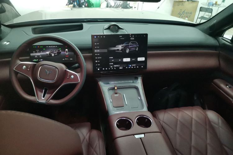Used VOYAH Titan 2026 Model Max+ Center Console