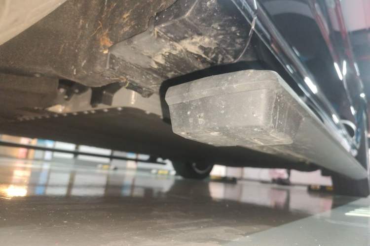 Used VOYAH Titan 2026 Model Ultra Chassis Front Left