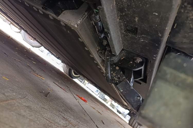 Used VOYAH Titan 2026 Model Max+ Chassis Front Left